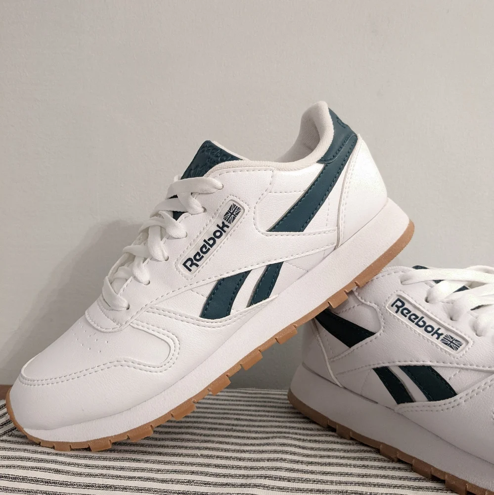 Reebok‎ Classic Leather sneakers White/green Youth 4.5